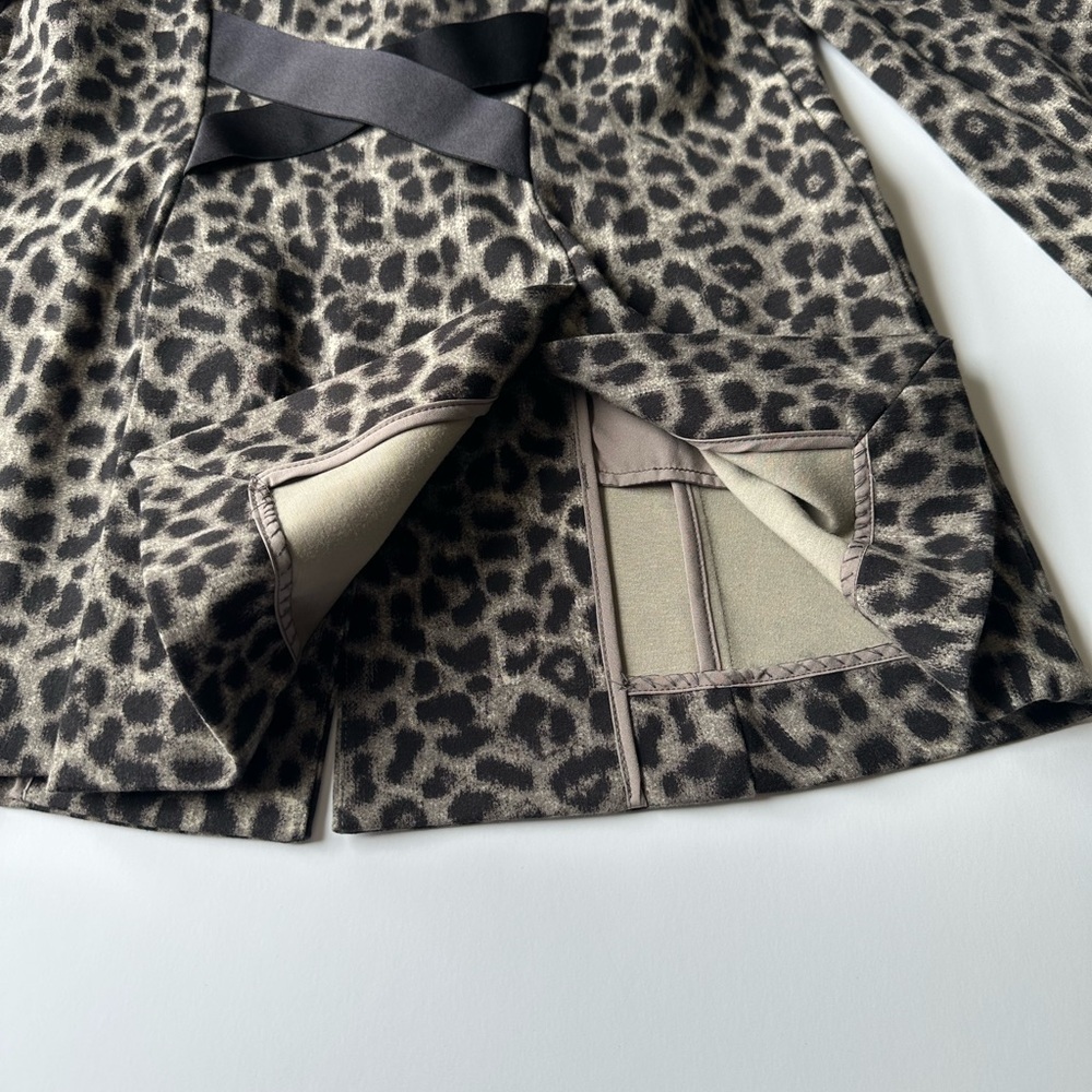 CAbi Black and Tan Leopard Print Blazer Tailored Fit - Picture 12 of 16